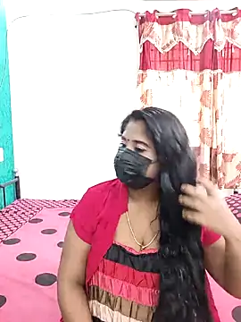 tamil-aunt online show from November 18, 2025, 5:01 am