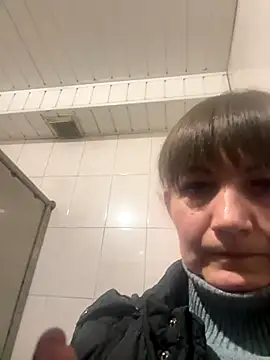 Butterfly8385 online show from December 3, 2025, 2:15 pm