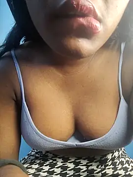 Snapshot of Lovely_Payal chatting on October 15, 2025, 8:42 pm Lovely Payal online show from October 15, 2025, 8:42 pm