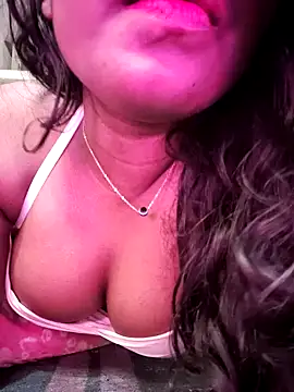 Snapshot of Lovely_Payal chatting on February 4, 2026, 1:28 pm Lovely Payal online show from February 4, 2026, 1:28 pm