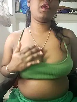 Snapshot of Lovely_Payal chatting on February 22, 2026, 10:47 am Lovely Payal online show from February 22, 2026, 10:47 am