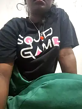 Snapshot of Lovely_Payal chatting on February 23, 2026, 12:46 pm Lovely Payal online show from February 23, 2026, 12:46 pm