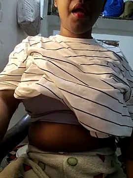 Snapshot of Lovely_Payal chatting on March 10, 2026, 6:51 am Lovely Payal online show from March 10, 2026, 6:51 am