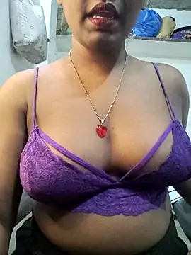 Snapshot of Lovely_Payal chatting on March 16, 2026, 8:29 am Lovely Payal online show from March 16, 2026, 8:29 am