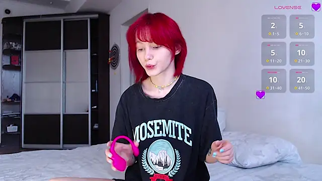 Snapshot of Kate_mikki chatting on May 8, 2026, 4:29 am Kate mikki online show from May 8, 2026, 4:29 am
