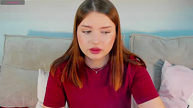 Maria Reiiden online show from October 11, 2025, 8:24 am