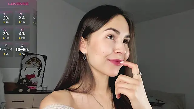 LionKierra online show from November 29, 2025, 4:04 am