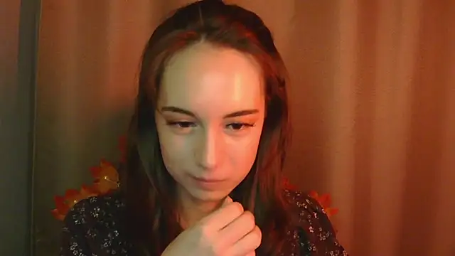 VeraLush online show from November 12, 2025, 1:44 pm