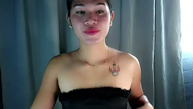 Snapshot of Sephine_2121 chatting on October 13, 2025, 2:55 am Sephine 2121 online show from October 13, 2025, 2:55 am