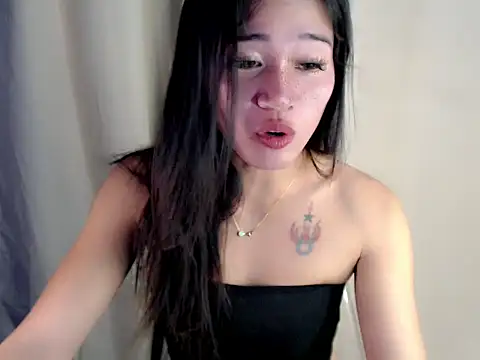 Snapshot of Sephine_2121 chatting on October 26, 2025, 12:33 pm Sephine 2121 online show from October 26, 2025, 12:33 pm