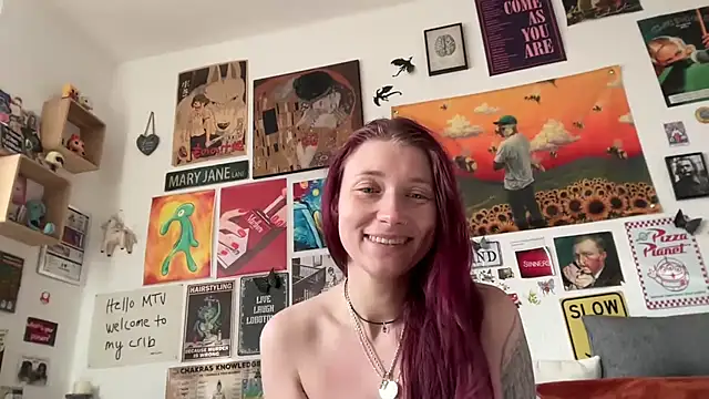 PauliinaBlue online show from October 23, 2025, 9:08 am