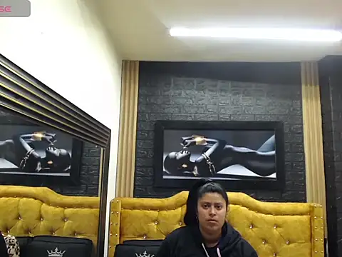 valeri wet online show from November 3, 2025, 9:43 am