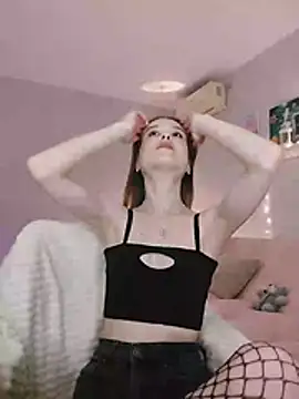 Snapshot of Stacey_Will chatting on July 12, 2026, 6:32 pm Stacey Will online show from July 12, 2026, 6:32 pm