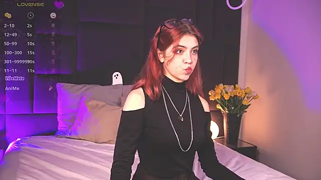 SabrinaCutie online show from October 26, 2025, 2:23 pm