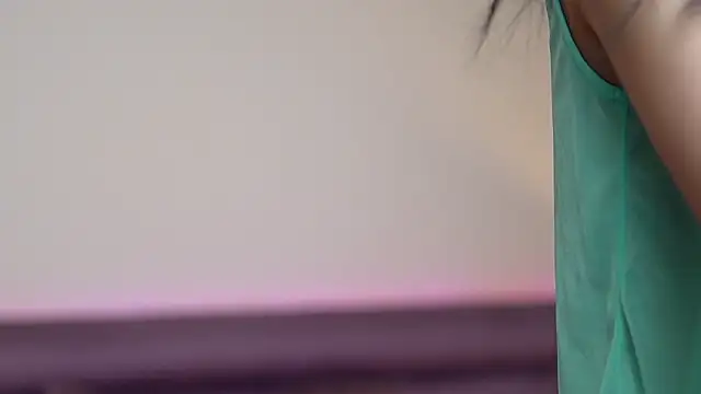 JoelleApril online show from February 4, 2026, 9:42 pm