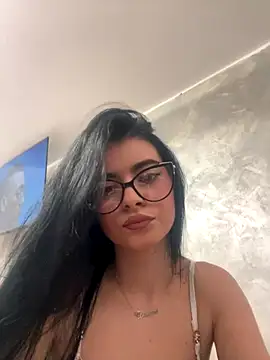 MissHerra2 online show from November 7, 2025, 4:51 pm