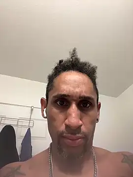 MrDLlongcrippler10inch online show from October 13, 2025, 7:03 pm