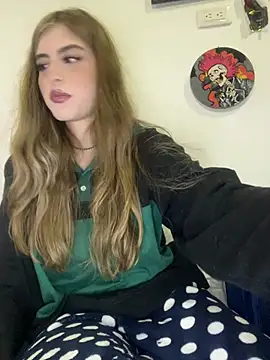 Snapshot of AlessiaLuxx chatting on July 22, 2026, 3:09 am AlessiaLuxx online show from July 22, 2026, 3:09 am