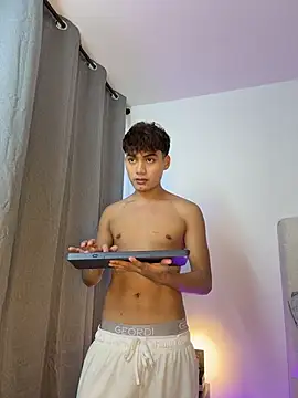 santi Rush online show from October 14, 2025, 8:53 pm