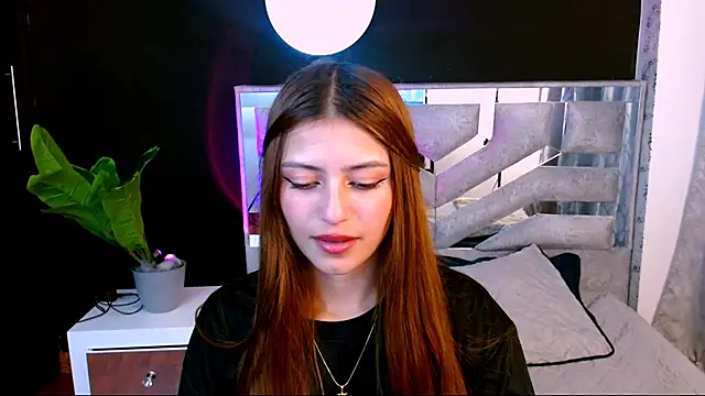 viky evanss online show from October 14, 2025, 7:25 pm