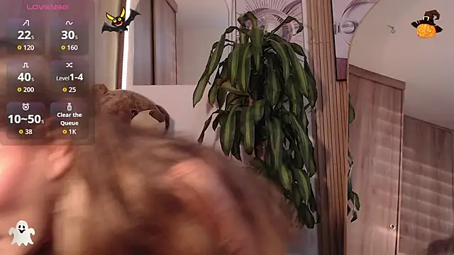 Lya montoya online show from October 29, 2025, 10:22 pm