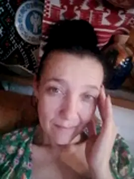 Snapshot of velvet_2200 chatting on October 24, 2025, 6:32 am velvet 2200 online show from October 24, 2025, 6:32 am