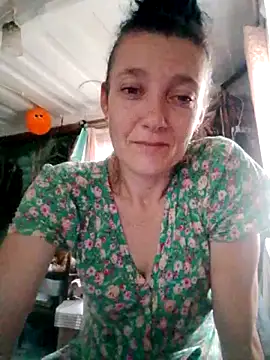 Snapshot of velvet_2200 chatting on November 5, 2025, 7:30 am velvet 2200 online show from November 5, 2025, 7:30 am