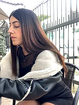 ElectraPink  online show from December 17, 2025, 12:44 pm