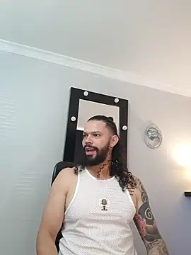 Snapshot of AlukardBig chatting on November 11, 2025, 2:28 pm AlukardBig online show from November 11, 2025, 2:28 pm