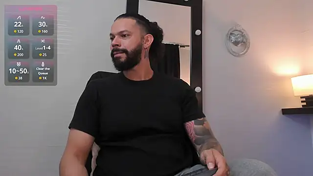 Snapshot of AlukardBig chatting on November 27, 2025, 1:57 pm AlukardBig online show from November 27, 2025, 1:57 pm