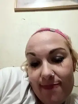 Snapshot of sexysiren93 chatting on November 1, 2025, 10:17 am sexysiren93 online show from November 1, 2025, 10:17 am