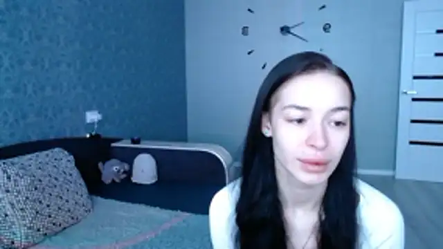 Daphne Darkthorn online show from November 20, 2025, 8:36 am