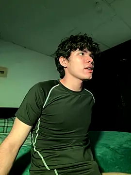 Im Camii online show from November 18, 2025, 5:17 pm