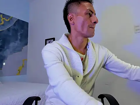 latin crissex online show from October 18, 2025, 11:55 am