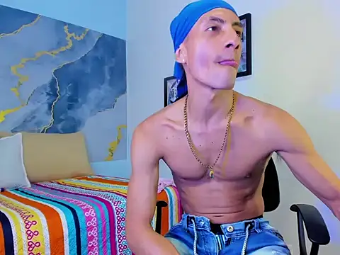 latin crissex online show from October 24, 2025, 12:34 pm