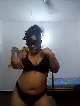 Snapshot of Expose_Queen chatting on April 27, 2026, 6:06 pm Expose Queen online show from April 27, 2026, 6:06 pm