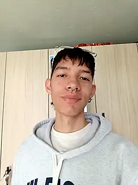 heyy noah11 online show from October 19, 2025, 8:31 pm