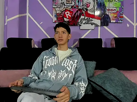 heyy noah11 online show from February 13, 2026, 1:29 pm