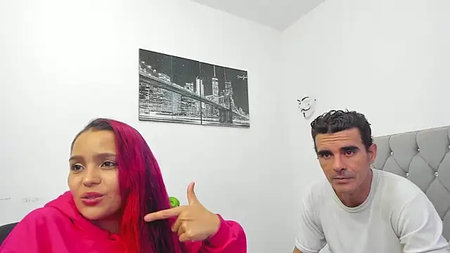 Sofi And Santy online show from November 22, 2025, 1:48 am