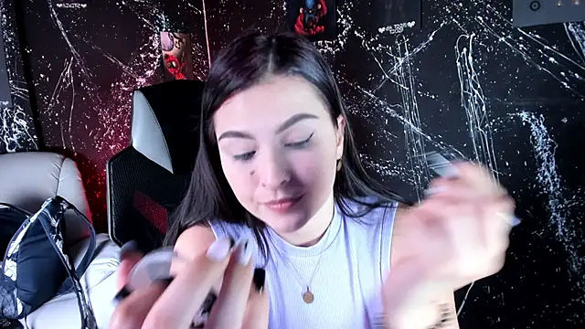 Snapshot of PrincessTiff chatting on November 2, 2025, 9:28 pm PrincessTiff online show from November 2, 2025, 9:28 pm