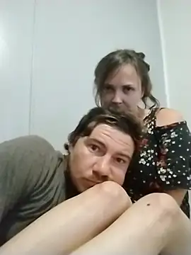 creamycouple69 online show from October 12, 2025, 11:09 am