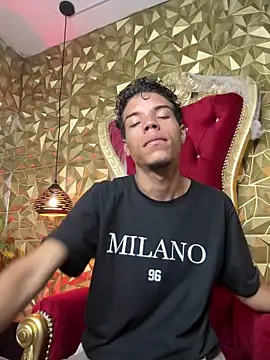 jhojan foxxx  online show from October 17, 2025, 7:16 pm