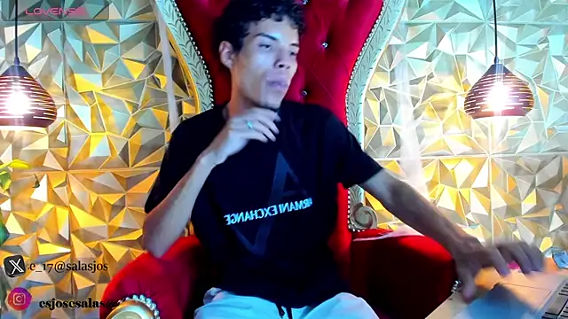 jhojan foxxx  online show from November 5, 2025, 6:35 am