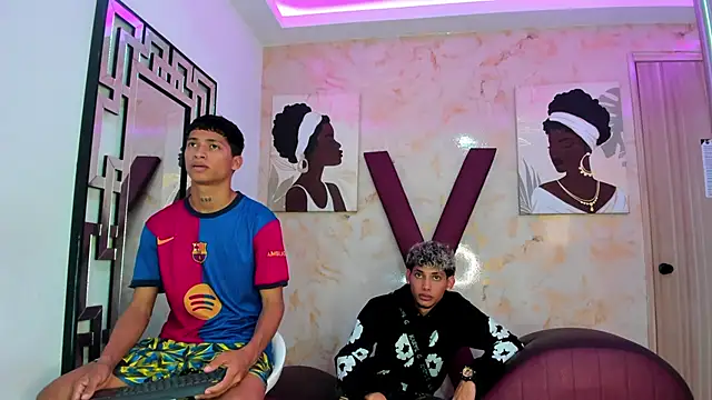 Snapshot of EMPIRE_BOYS1 chatting on February 4, 2026, 7:20 pm EMPIRE BOYS1 online show from February 4, 2026, 7:20 pm