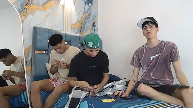 Snapshot of EMPIRE_BOYS1 chatting on February 16, 2026, 7:32 pm EMPIRE BOYS1 online show from February 16, 2026, 7:32 pm