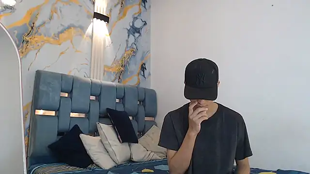 Snapshot of EMPIRE_BOYS1 chatting on February 21, 2026, 7:37 pm EMPIRE BOYS1 online show from February 21, 2026, 7:37 pm