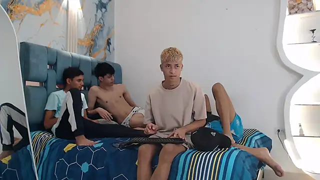 EMPIRE BOYS1 online show from March 27, 2026, 7:13 pm