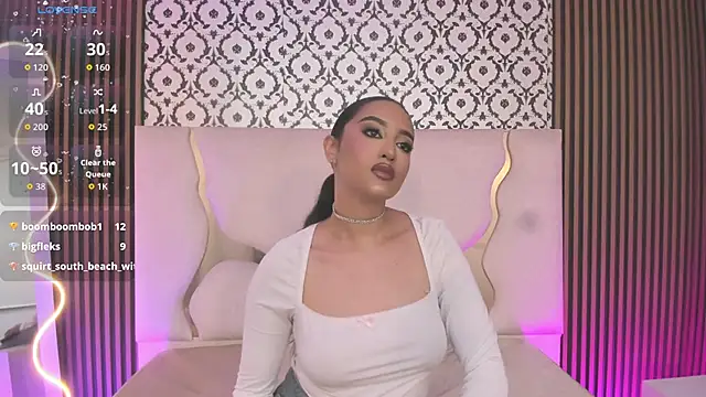 BEELLA TAY1 online show from November 18, 2025, 8:08 am