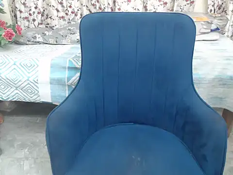 hii tanisha online show from December 17, 2025, 10:21 am