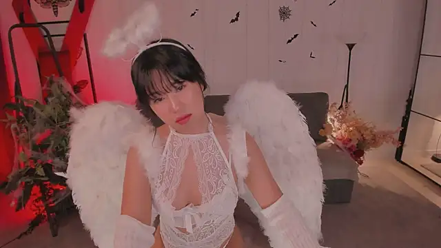 Erika Kim online show from October 29, 2025, 6:04 am